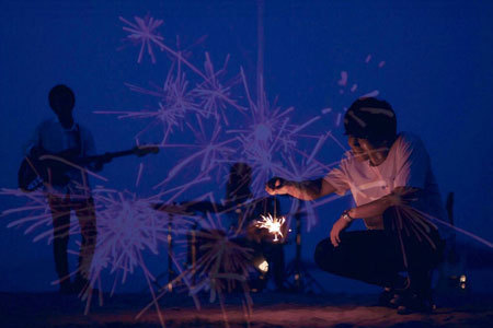 写真:work from tomorrow